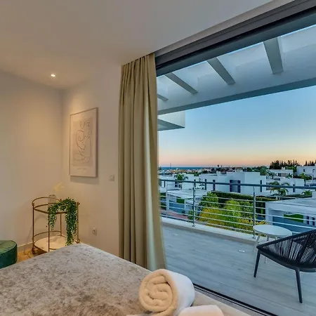 Villa Vacation Marbella I Schumacher, New Built, Sea View, Luxury, Private Pool, Bbq, Golfers Paradise, Entertainment *