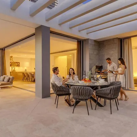 Vacation Marbella I Schumacher, New Built, Sea View, Luxury, Private Pool, Bbq, Golfers Paradise, Entertainment * 에스테포나