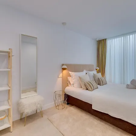 Vacation Marbella I Schumacher, New Built, Sea View, Luxury, Private Pool *