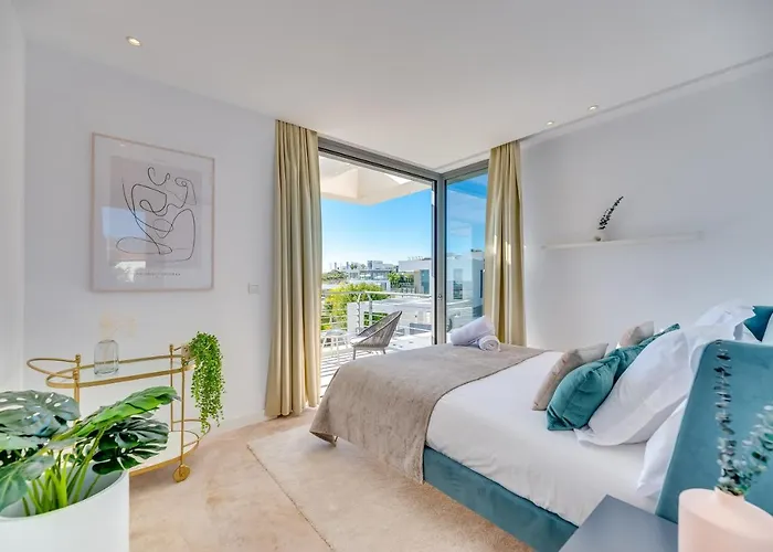 Vacation Marbella I Schumacher, New Built, Sea View, Luxury, Private Pool Villa