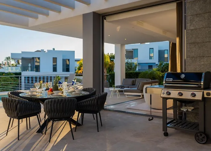 Villa Vacation Marbella I Schumacher, New Built, Sea View, Luxury, Private Pool