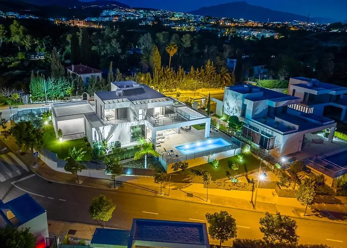 Vacation Marbella I Schumacher, New Built, Sea View, Luxury, Private Pool *