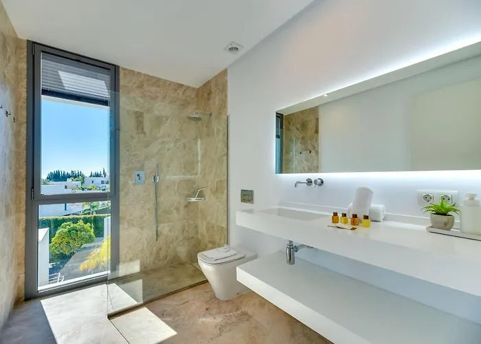 别墅 Vacation Marbella I Schumacher, New Built, Sea View, Luxury, Private Pool 埃斯特波纳