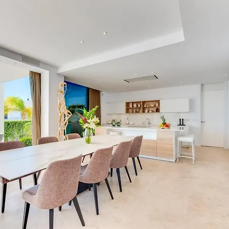 Vacation Marbella I Schumacher, New Built, Sea View, Luxury, Private Pool, Bbq, Golfers Paradise, Entertainment Вилла *